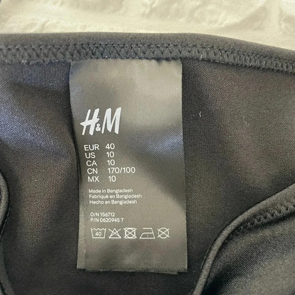 H&M black bikini bottom - Picture 3 of 6
